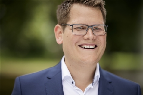 Porträtaufnahme Bürgermeister Sebastian Wysocki