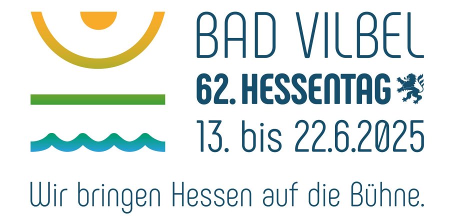 Logo Hessentag 2025 Logo mit stilisiertem Halbkreis, Linie und Wellen, daneben der Text 'BAD VILBEL 62. HESSENTAG 13. bis 22.6.2025 Wir bringen Hessen auf die Bühne'