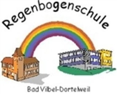 Regenbogenschule Schulgebäude mit Regenbogen und Schriftzug 'Regenbogenschule Bad Vilbel-Dortelweil'